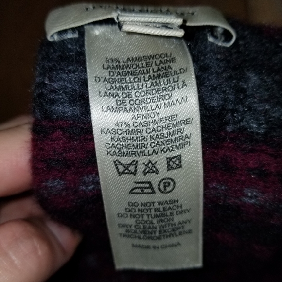 Burberry scarf - Picture 4 of 4